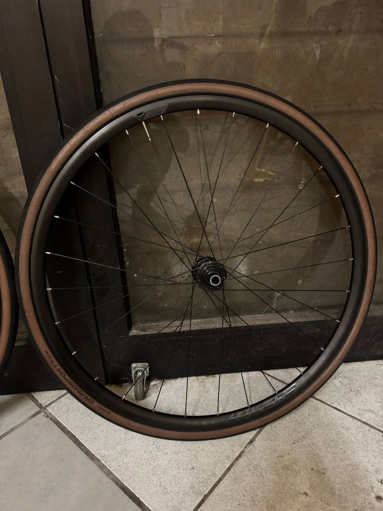 Used Merida Expert Disc 2025 bike — image 2 of 6