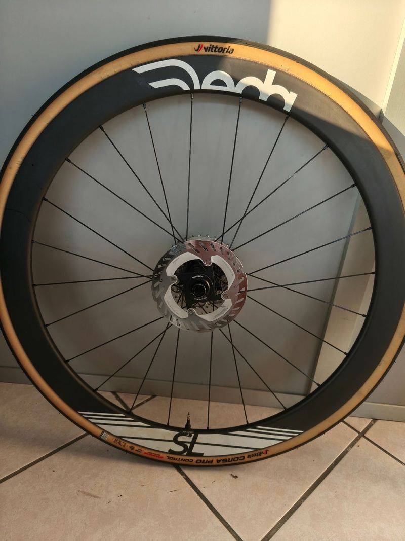 Used Deda Elementi SL4 DB Carbon 2024 bike — image 2 of 5