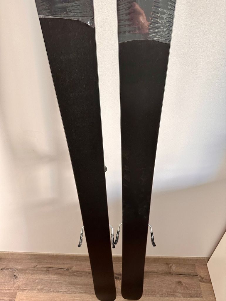 Used Blizzard zéro G 95 ltd 2025 bike — image 6 of 8
