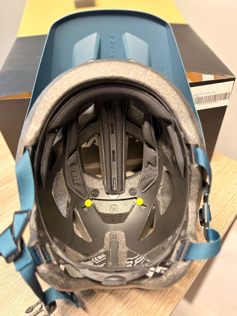 Used Fox Mainframe 2023 bike — image 3 of 5