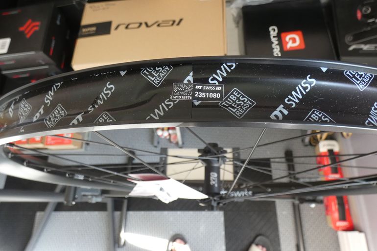 Used Dt Swiss M1900 Spline 30 bike — image 7 of 10