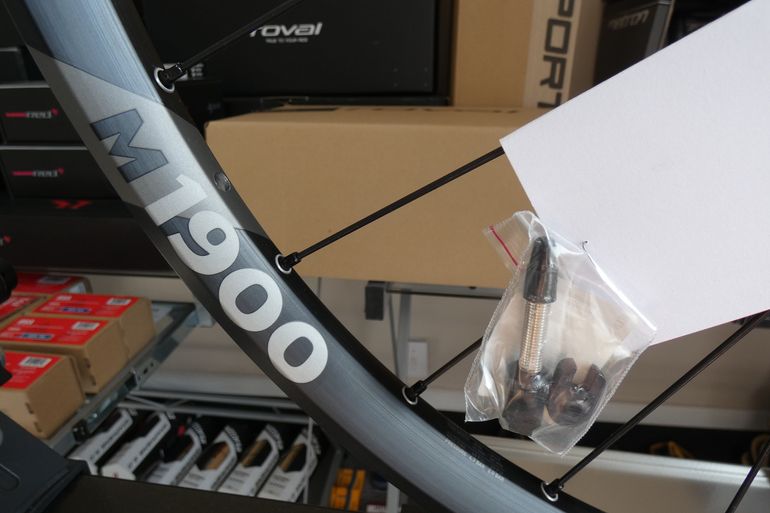 Used Dt Swiss M1900 Spline 30 bike — image 9 of 10