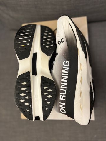 Used On Running Cloudboom Max 2025 bike — image 6 of 11
