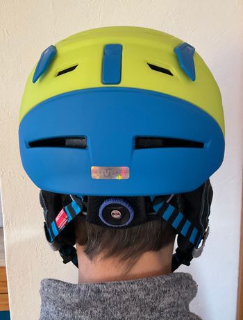 Used Uvex Casque ski, alpinisme et vélo 2024 bike — image 2 of 5
