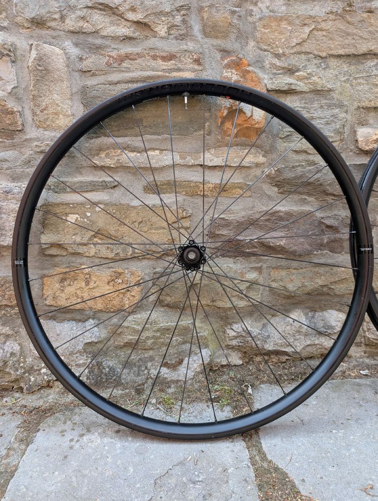 Used Cannondale Hollowgram XC25SL 2024 bike — image 2 of 6