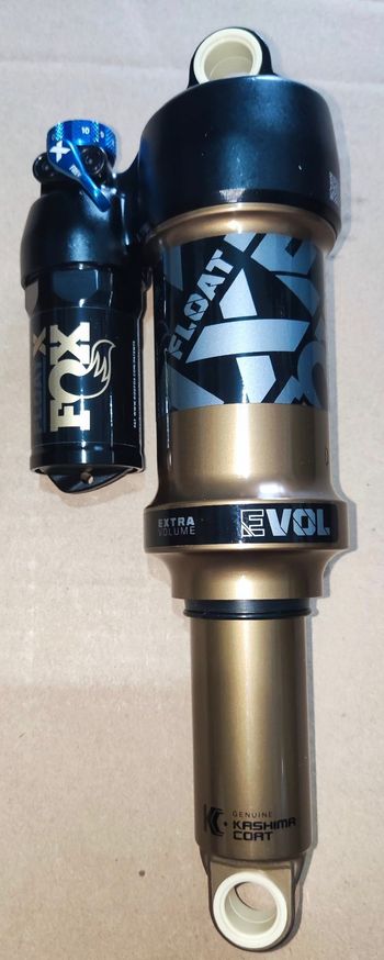 Used Fox float x factory 2025 bike — image 3 of 6