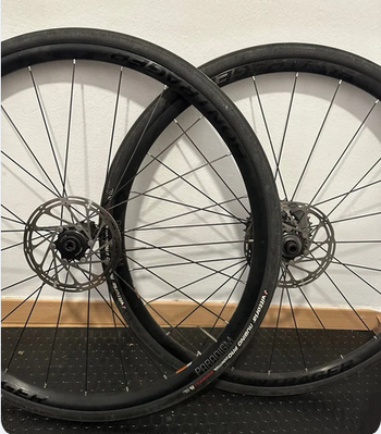 Used Bontrager Paradigm Comp (Gravel or Road) 2024 Wheels
