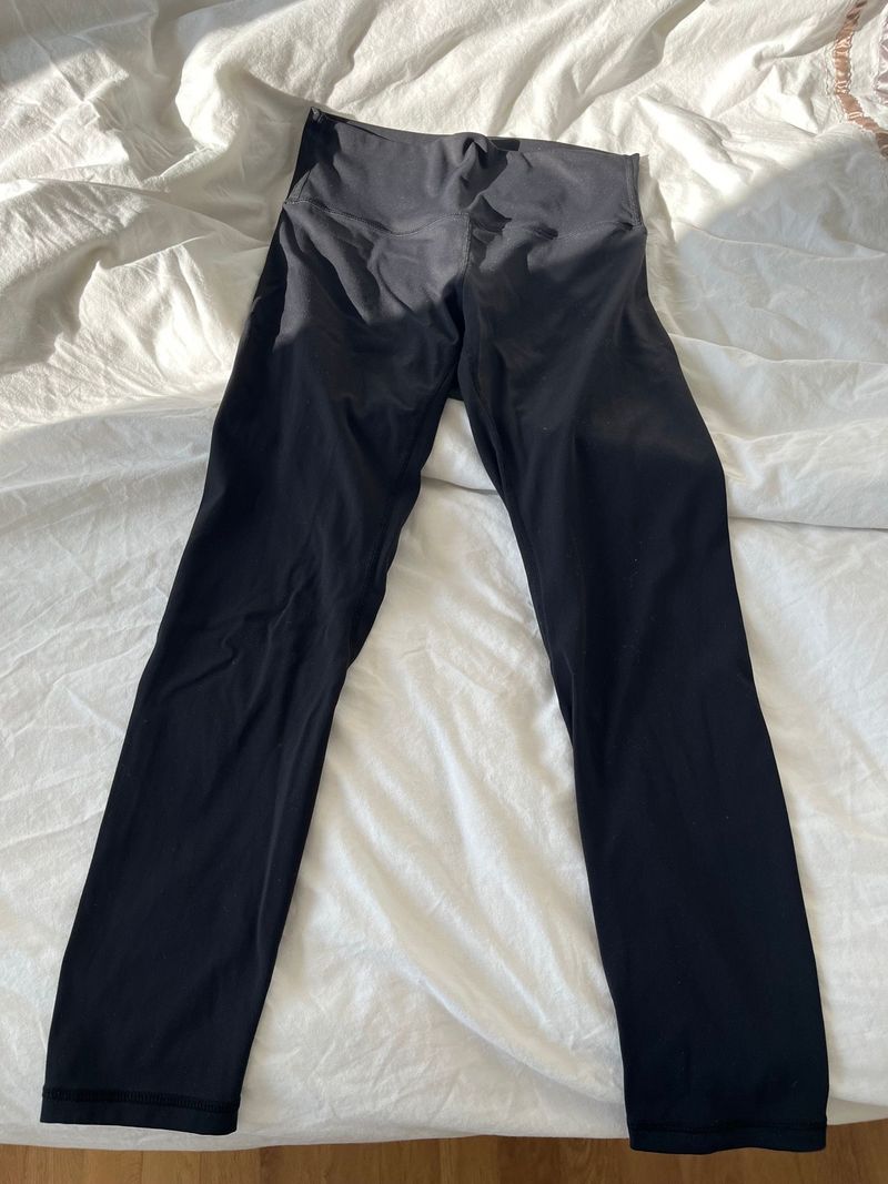 Used unchained legging lighter 2025 Running Clothing