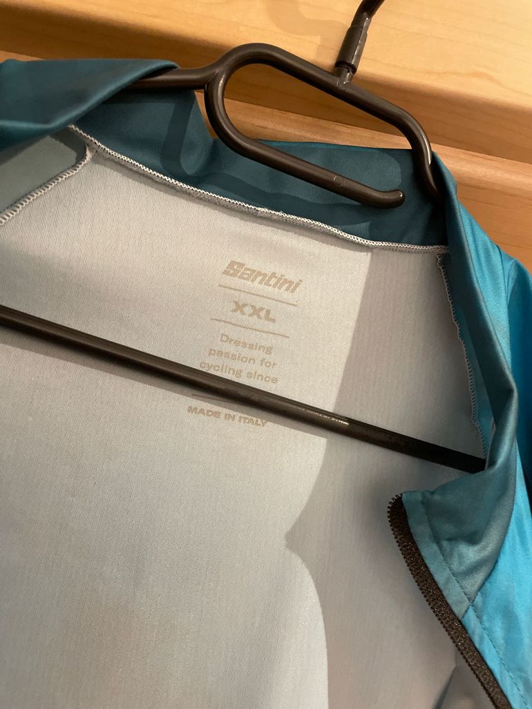 Used Santini Wind/ Regenjacke 2024 bike — image 4 of 4