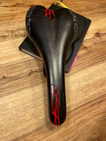 Used Selle Italia SL 2017 bike — image 1 of 3