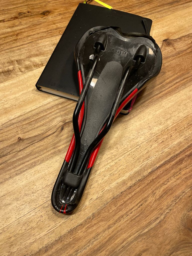 Used Selle Italia SL 2017 bike — image 3 of 3