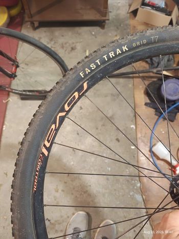 Used Dt Swiss wheelset bike — image 5 of 15