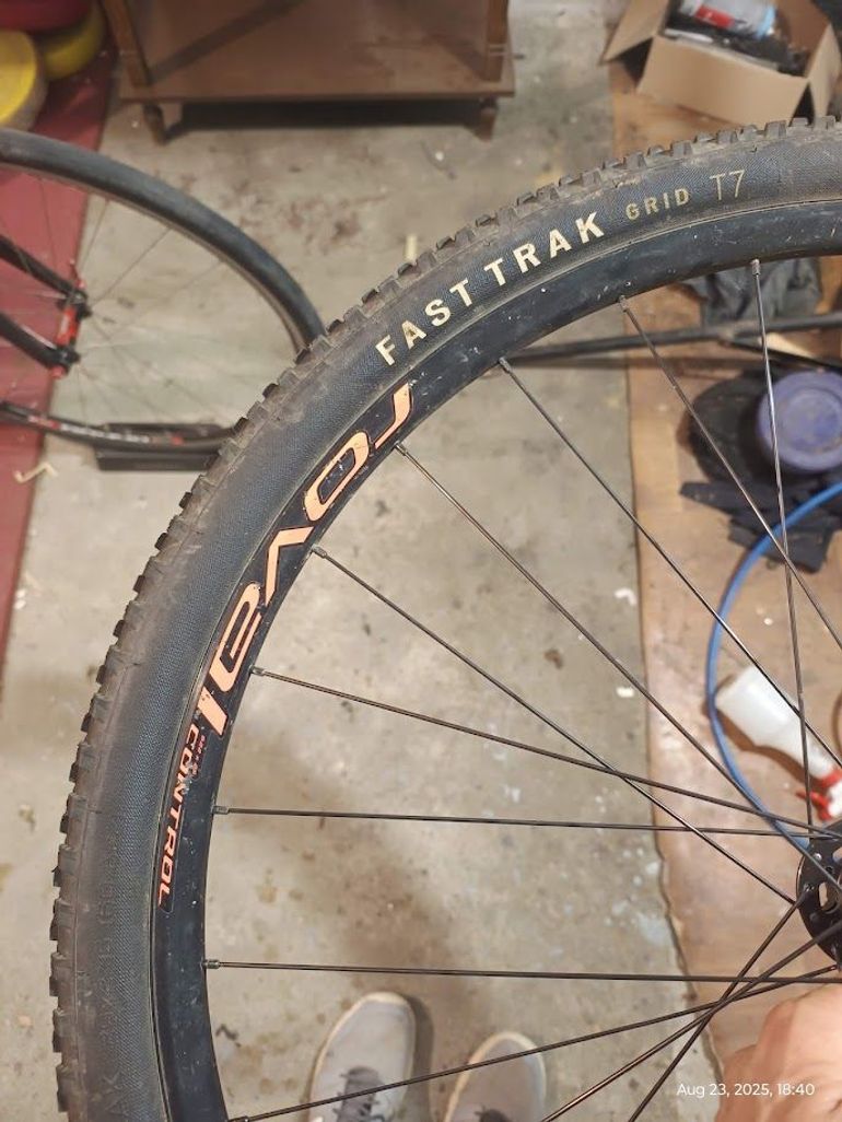 Used Dt Swiss wheelset bike — image 5 of 15