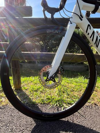 Used Hunt 34 aero wide disc wheel set 2025 bike — image 2 of 3