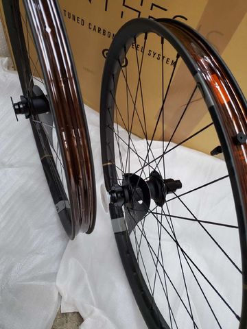 Crankbrothers DH bike d'occasion — image 6 sur 9