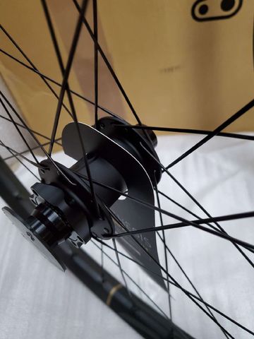 Crankbrothers DH bike d'occasion — image 7 sur 9