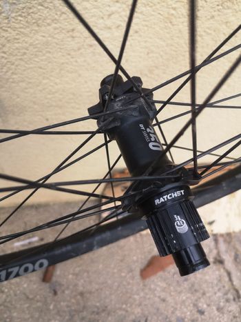 Used Dt Swiss 350 bike — image 1 of 3