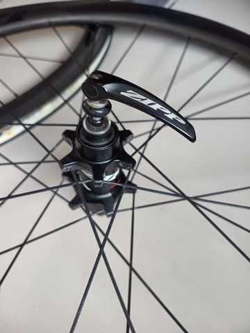 Brugt Zipp 303 Firecrest black/black 2019 bike — billede 7 af 10