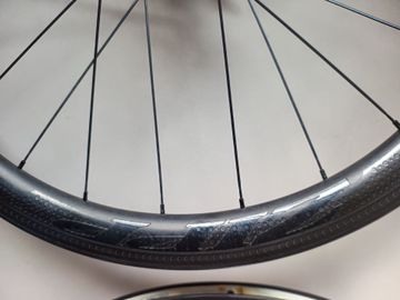 Brugt Zipp 303 Firecrest black/black 2019 bike — billede 5 af 10