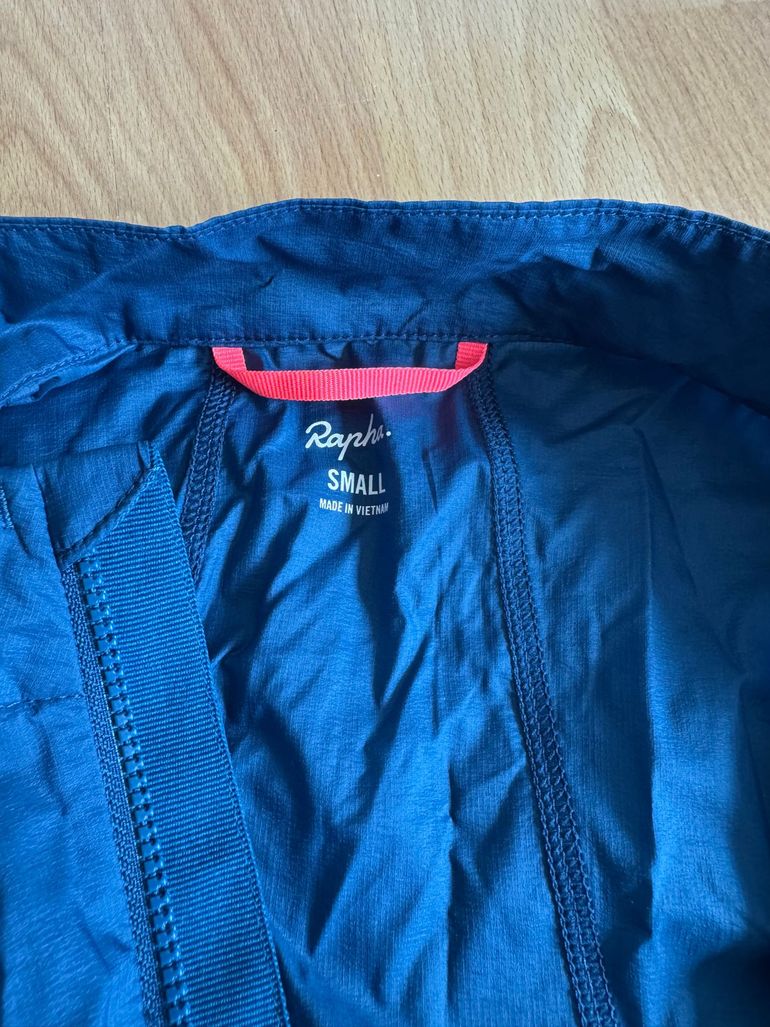 Used Rapha Womens Wind Gilet Weste bike — image 2 of 4