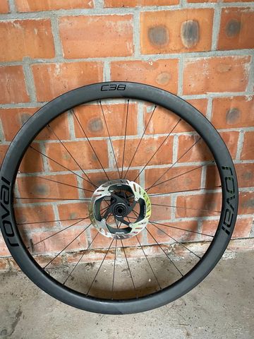 Brugt Roval Rapide C 38 2024 bike — billede 2 af 5