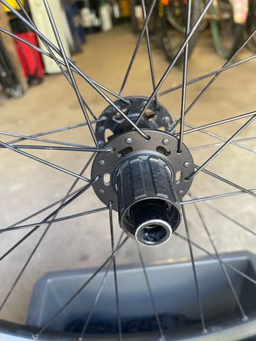 Brugt Specialized paire de roues 27, 5 2021 bike — billede 6 af 7