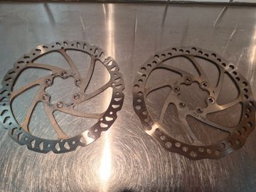 Used Tektro Rotor Bundle: 2x 180mm & 2x 160mm Brakes