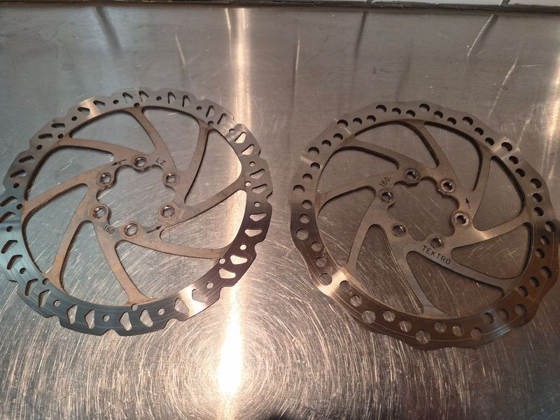 Used Tektro Rotor Bundle: 2x 180mm & 2x 160mm Brakes