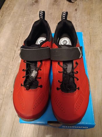 Used Shimano MT5 SPD RED 2018 bike — image 2 of 5