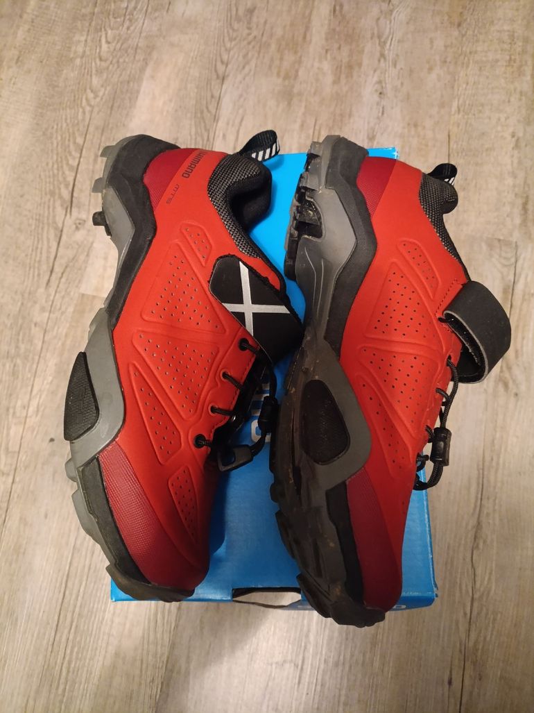 Used Shimano MT5 SPD RED 2018 bike — image 4 of 5