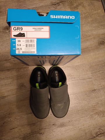 Used Shimano GR9 FLAT PEDAL MTB GRAY/GREEN 2018 Cycling Shoes