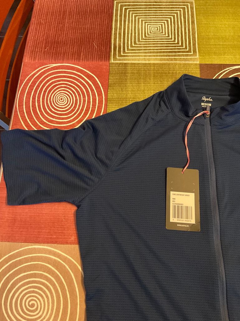 Käytetty Rapha Core lightweight jersey 2024 bike — kuva 5 / 5
