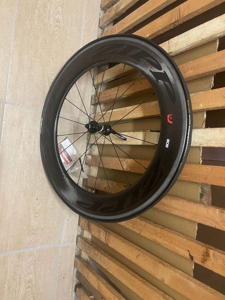 Zipp 808 firecrest Vorderrad bike usato — immagine 2 di 3