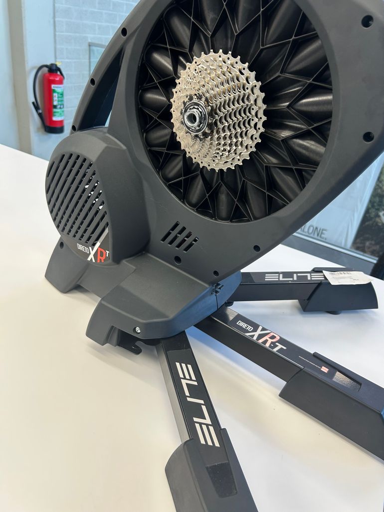 Elite Direto Smart Trainer 2024 bike usato — immagine 2 di 2