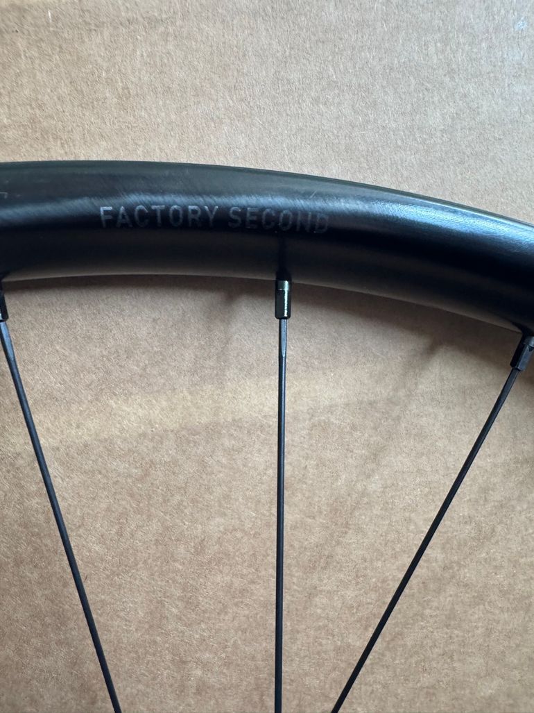 Used Enve M8 2025 bike — image 5 of 5