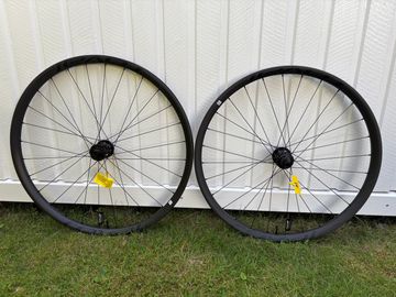Used Roval Traverse SL carbon Mullet Wheels