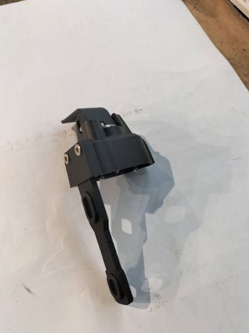 Used Shimano SM-BRM2 court 2012 bike — image 3 of 4