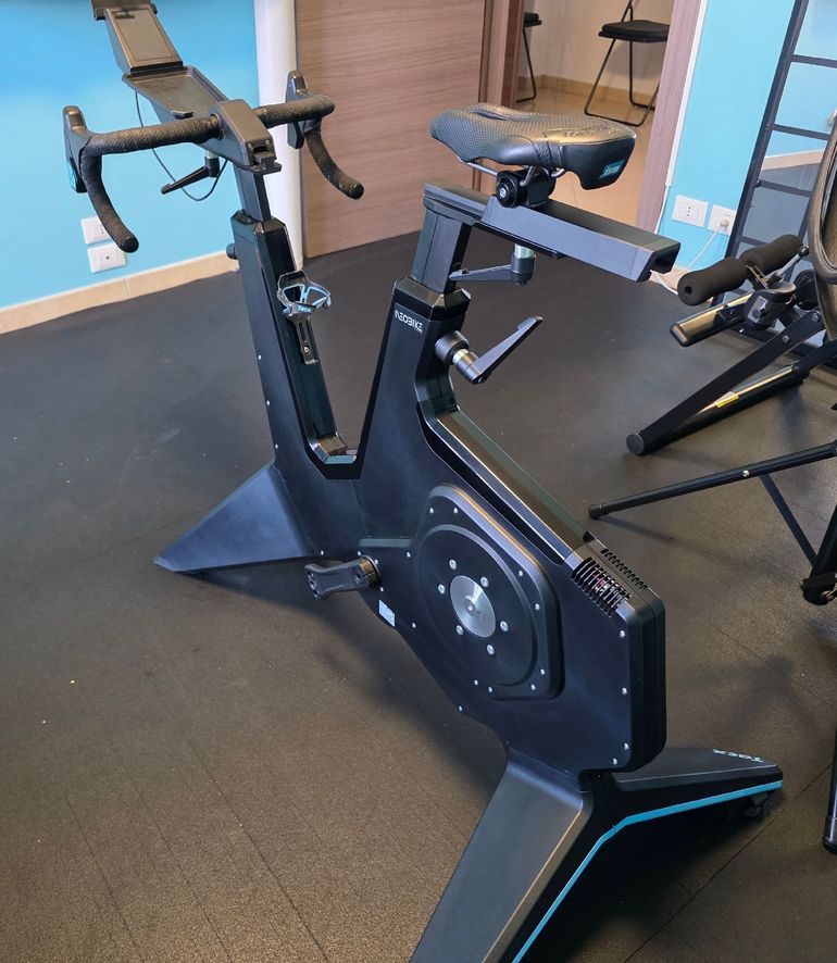 Used Garmin tacx trainer neo bike 2024 bike — image 9 of 20