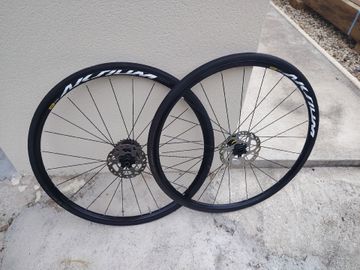 Mavic Aksium 2022 Wheels d'occasion