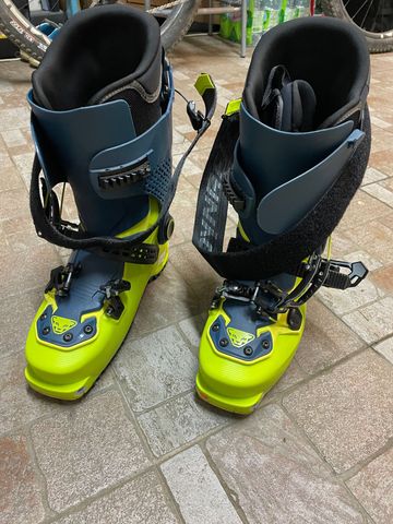 Dynafit radical pro 2024 Skiing & Skitouring d'occasion