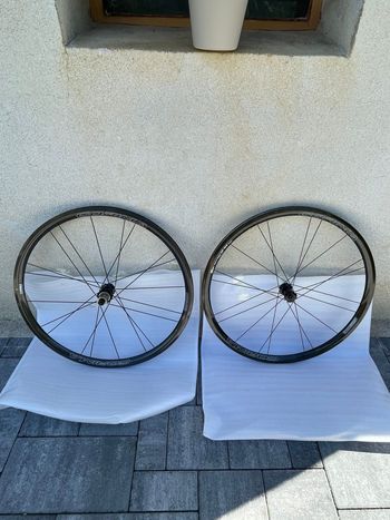 ws black 32 mm a disque 2024 bike usato — immagine 1 di 7