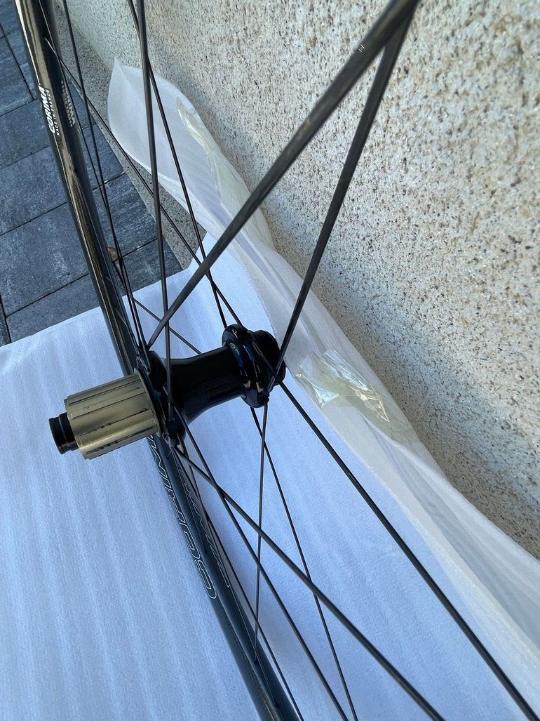ws black 32 mm a disque 2024 bike usato — immagine 6 di 7