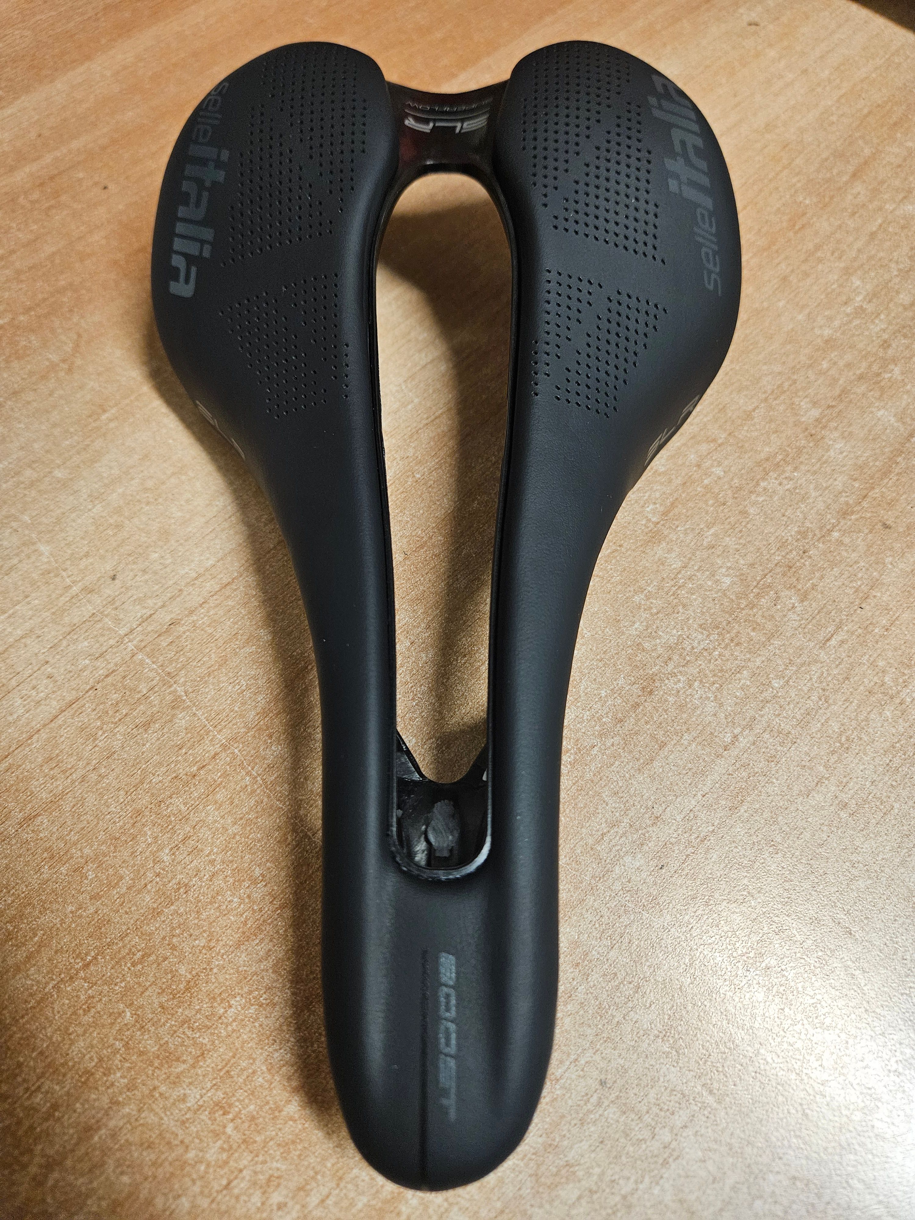 1c8723d8-f0da-411c-9683-