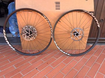 Used damil WIDE 30 29" CARBON SPOKES 2025 Wheels