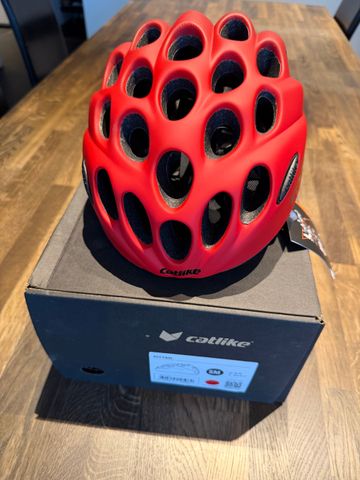 Used Catlike Kitten, size SM 52-55cm, NEW!! 2023 Cycling Accessories