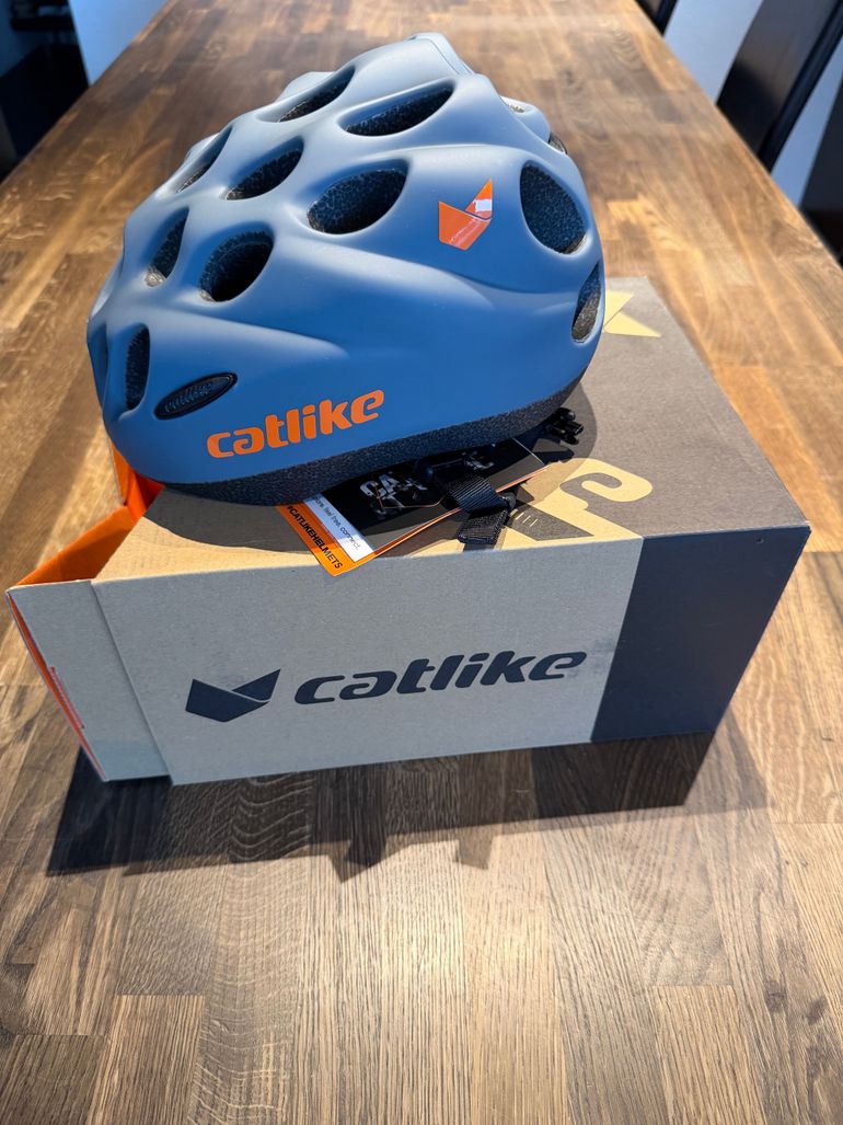 Used Catlike Kitten, size SM, fits 52-55cm, NEW!! 2023 bike — image 2 of 2