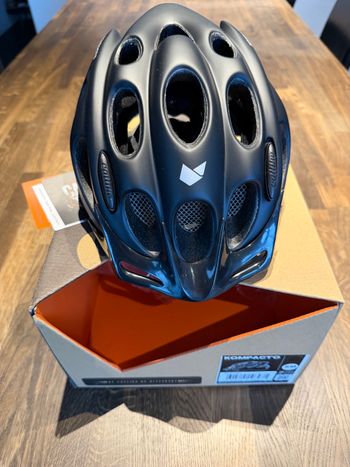 Used Catlike Kompacto size SM, fits 52-54cm, NEW!! 2023 bike