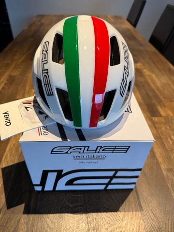 Used SALICE Vento size S-M, fits 53-58cm, NEW!! 2023 Cycling Accessories