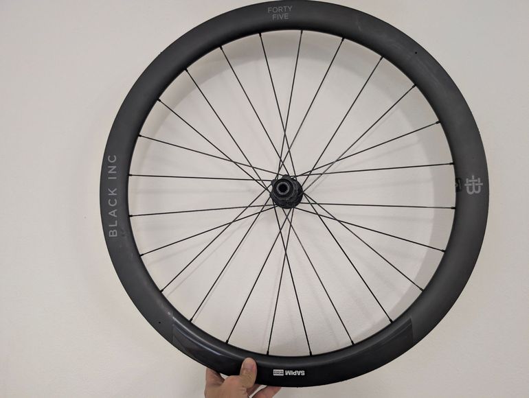 Used Factor FortyFive 2023 bike — image 6 of 13