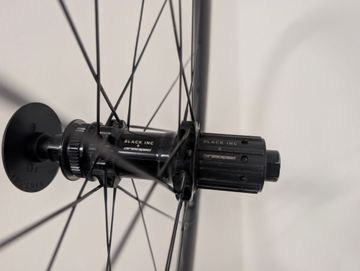 Factor FortyFive 2023 bike d'occasion — image 8 sur 15